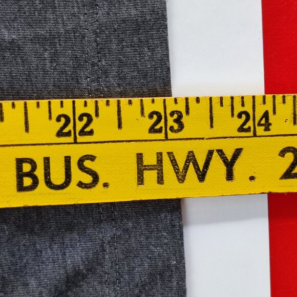 Under Armour  short sleeve T-shirt street wear grey women's size XS Loose - Picture 8 of 8